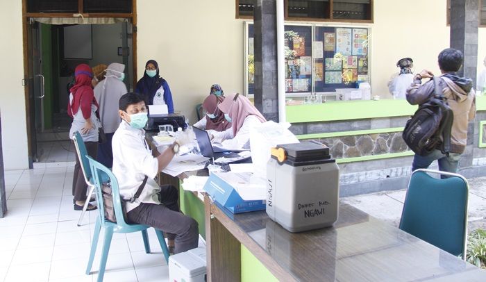 ​Seluruh Karyawan Dinkes Ngawi Jalani PCR Pasca Munculnya Klaster Baru