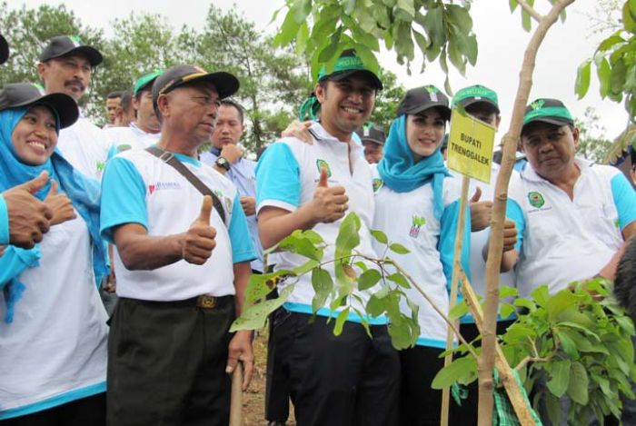 Agenda Rutin One Billion Indonesia Trees Dispertahutbun Trenggalek, Sarana Edukasi bagi Masyarakat