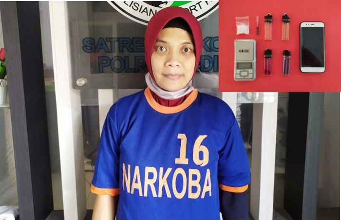 Edarkan Sabu, Ibu Rumah Tangga 37 Tahun di Kediri Diringkus Polisi