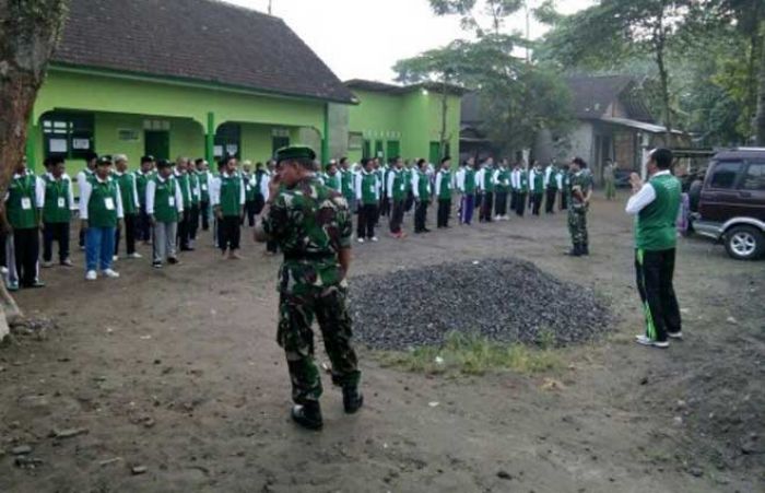 TNI AD Beri Gemblengan Khusus Kader NU Kediri