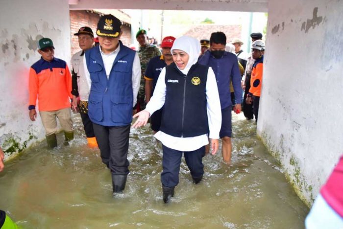 BMKG Prediksi 35 Daerah di Jatim Rawan Angin Kencang, Ini Pesan Khofifah