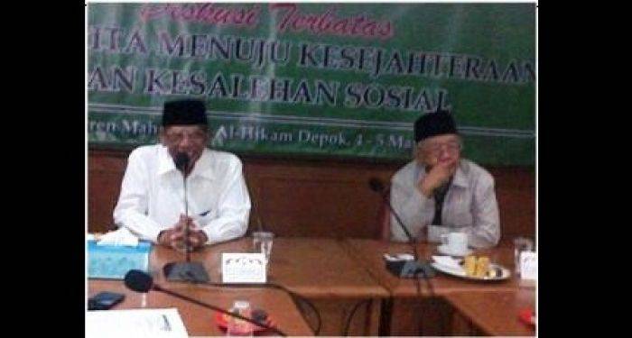 KH. Hasyim Muzadi: NU Jangan Jadi Tempat Indekosan Madzhab Lain