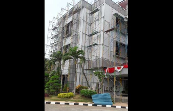 Sudah tak Layak Direnovasi, Gedung Pemkab Gresik Rawan Ambruk