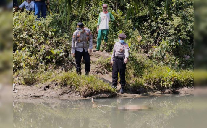 Mayat Mr. X Ditemukan Mengapung di Sungai Kaliputih Sukorejo Pasuruan