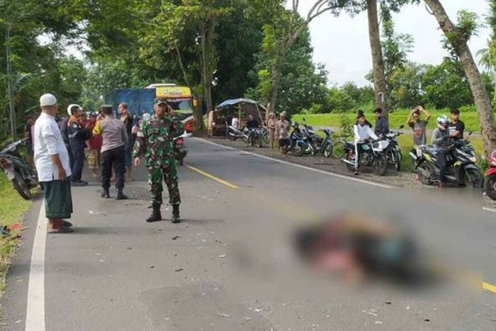 Diduga Kurang Konsentrasi, Pengendara Motor di Jember Tewas Setelah Terlibat Kecelakaan dengan Bus