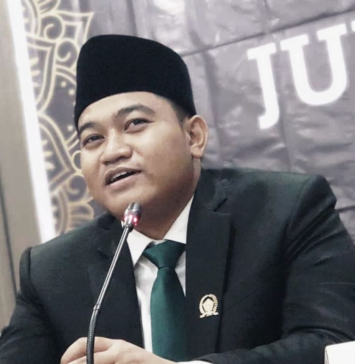 Ketua DPRD Gresik Ajak Masyarakat Hadiri Festival Nasi Krawu yang Digelar KWG di Wagos Ketua DPRD Gresik Ajak Masyarakat Hadiri Festival Nasi Krawu yang Digelar KWG di Wagos