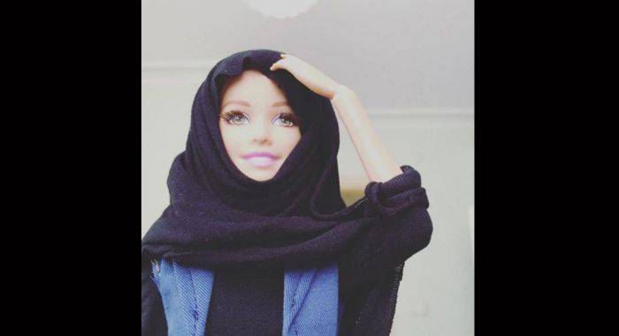 Tampil Kenakan Jilbab, Barbie Disulap menjadi Boneka Muslimah
