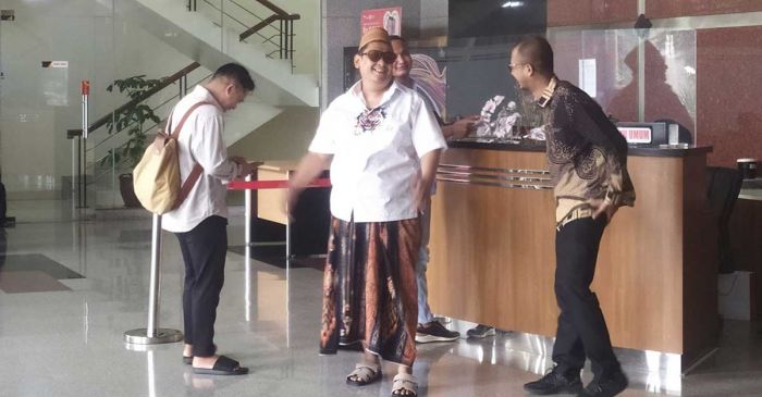 Bos Rokok Haji Her Penuhi Panggilan KPK Terkait Kasus Bea Cukai