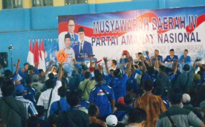 Ricuh, Kader Baku Hantam, Musda PAN Lamongan Deadlock