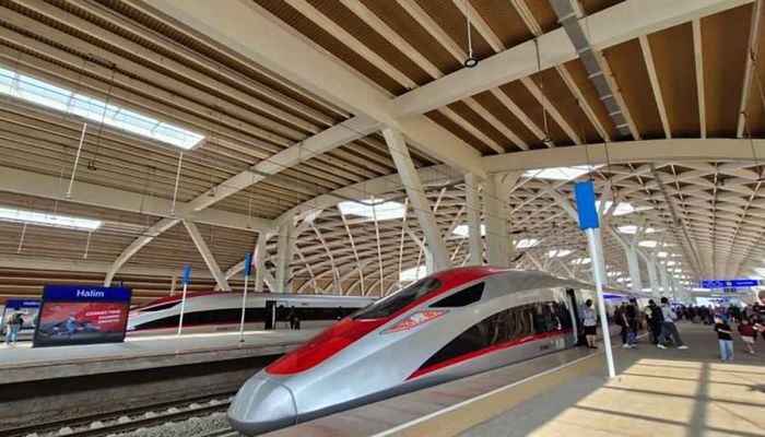 Sambut Angkutan Nataru, KCIC Tambah Jadwal Perjalanan Whoosh