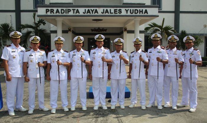 Dansatran Koarmatim Pimpin Sertijab Komandan ​KRI PRP-712, KRI PDG-801 dan KRI TKL-813 