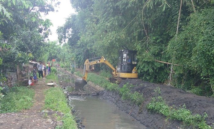 Antisipasi Banjir, Pemkab Pasuruan Lakukan Normalisasi Saluran Air