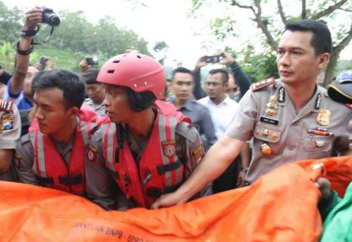 Pencarian 6 Siswa MTs Bani Ali Mursyad yang Hanyut, Korban Keempat Ditemukan Tak Bernyawa