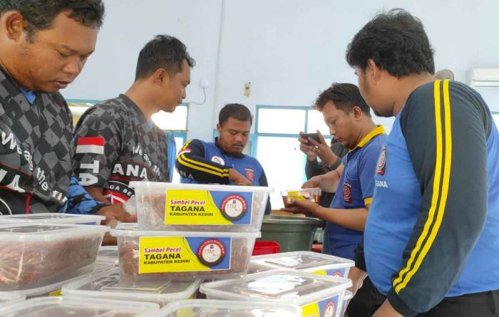 Peduli Gempa Cianjur, Tagana Kabupaten Kediri Kirim 1,5 Kuintal Sambal Pecel untuk Korban Bencana