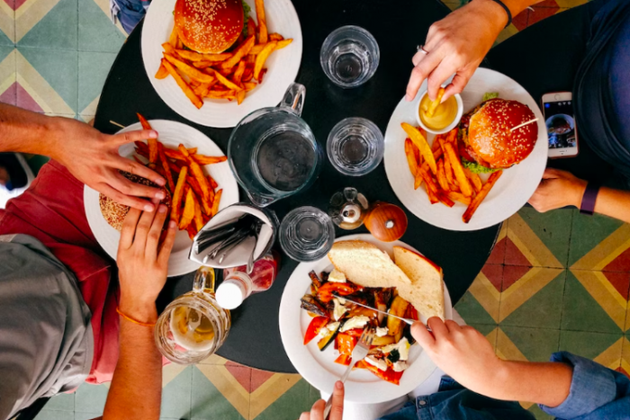 5 Makanan Tinggi Kalori yang Bikin Gemuk 