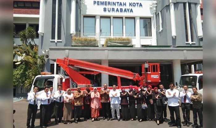 Wali Kota Risma Terima Dua CSR Sekaligus di Hari Ultahnya