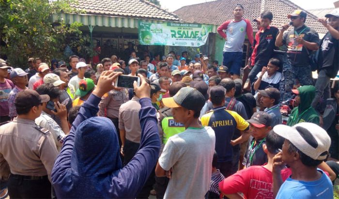 Pengasuh Ponpes di Sidoarjo Cabuli 4 Santriwati, Warga Gelar Demo Tuntut Pondok Ditutup