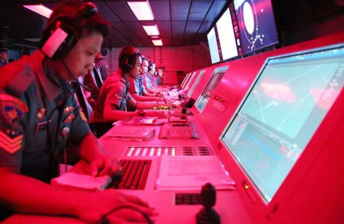 KRI REM-331 Demo Kemampuan Tempurnya KRI REM-331 Demo Kemampuan Tempurnya