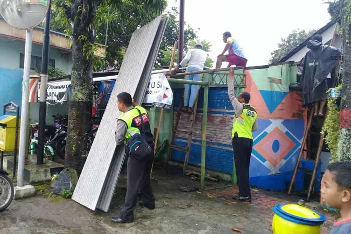 Puting Beliung Hajar Wlingi Blitar, 8 Rumah dan 2 Bangunan Sekolah Alami Kerusakan