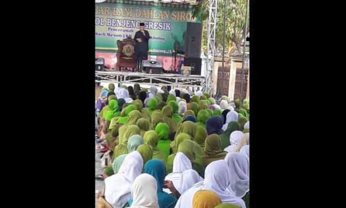 Ribuan Fatayat dan Muslimat di Gresik Siap Menangkan Pasangan Berkah