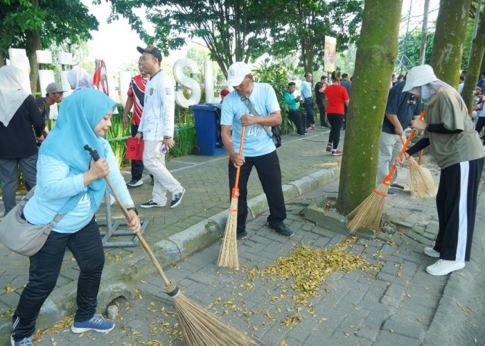 Pemkab Kediri Galakkan Korvei Jaga Kebersihan Kawasan Simpang Lima Gumul