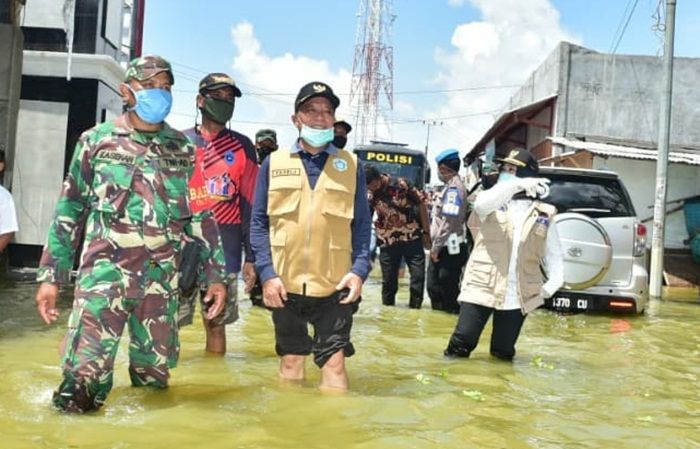 12 Kecamatan di Lamongan Diterjang Banjir, 7.461 Rumah Warga Tergenang