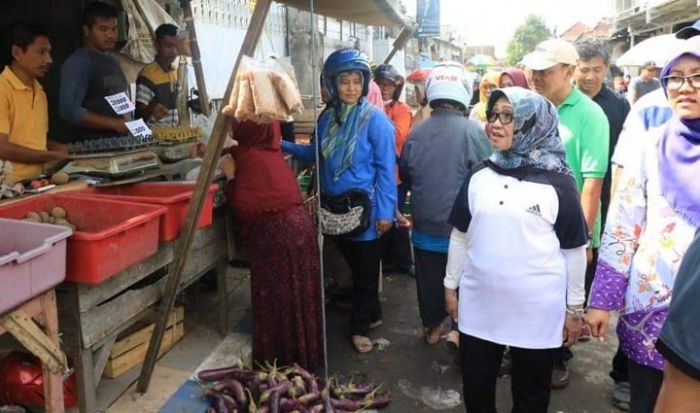 Larangan Jualan di Trotoar, Pemkab Jombang Berencana Relokasi Pedagang di Jalan KH Mimbar