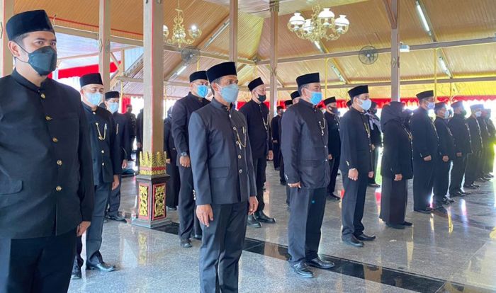 Bupati Bangkalan Lantik Ratusan Pejabat Struktural saat Hari Pahlawan