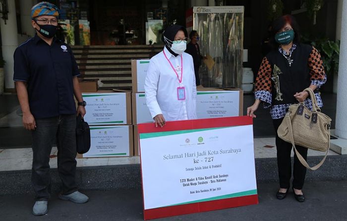 ​Pemkot Surabaya Terima Ribuan Masker Khusus Anak dari Unair dan UNICEF