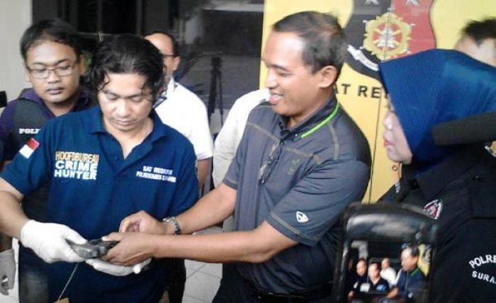 Tanpa Baju Tahanan, GM Pelindo III Tanjung Perak Resmi Ditetapkan jadi Tersangka Tanpa Baju Tahanan, GM Pelindo III Tanjung Perak Resmi Ditetapkan jadi Tersangka