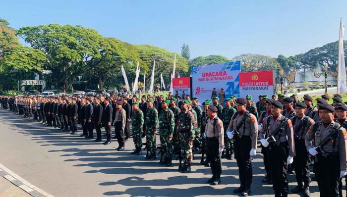 Pimpin Upacara HUT ke-79 Bhayangkara, Kapolresta Malang Kota Tegaskan Komitmen Layani Masyarakat