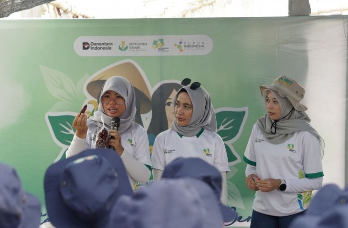 Karyawati Petrokimia Gresik Berdayakan Petani Perempuan di Malang Karyawati Petrokimia Gresik Berdayakan Petani Perempuan di Malang