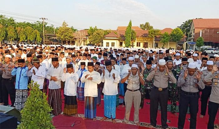 Memohon Hujan Turun, Polres Pasuruan Gelar Salat Istisqa