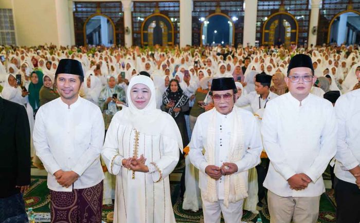 Peringati Nuzulul Quran, Gubernur Khofifah Umumkan Pemenang Undian Paket Umroh