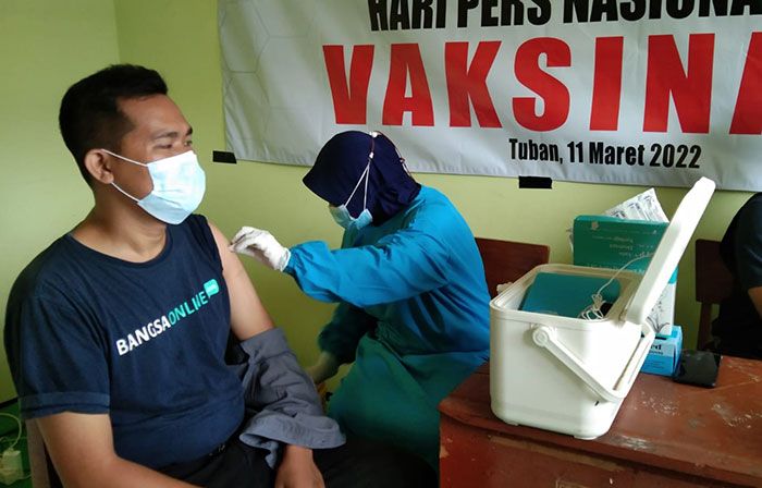HPN 2022, PWI Tuban Gandeng Satlantas Gelar Vaksinasi Booster