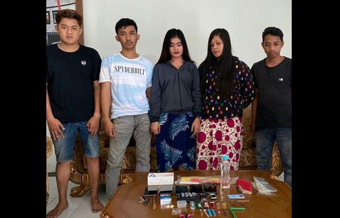 Gerebek Pesta Sabu, Tim Gabungan SFQR Lanal Nunukan Amankan 3 Pria dan 2 Wanita