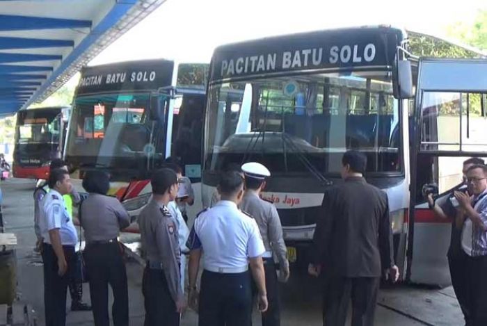 Jumlah Kedatangan Penumpang di Terminal Bus Pacitan Capai Ribuan Orang