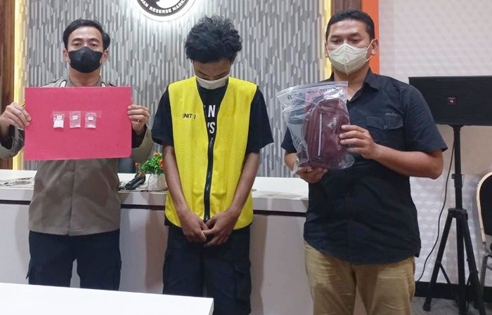 Pemuda Sukolilo Surabaya Ditangkap Polisi Usai Transaksi Sabu di Jalan MERR
