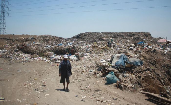 Terkendala Anggaran, Gunungan Sampah di TPA Kenep Belum Ada Solusi