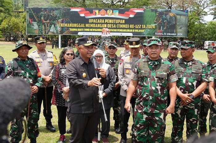 ​KASAD Tutup TMMD Ke-122 di Kediri, Berhasil Bangun Jalan Tembus Antar-Desa