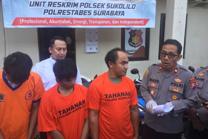 Polsek Sukolilo Tangkap 3 Pelaku dan Penadah Motor Curian Jaringan Surabaya-NTT