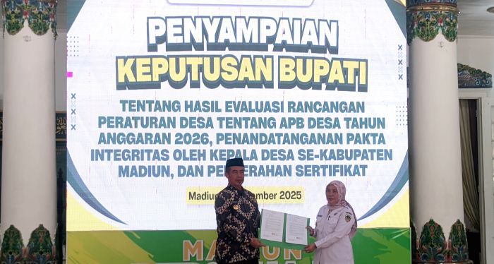 Bupati Madiun Sampaikan Keputusan Hasil Raperdes APBDes, Seluruh Desa Teken Pakta Integritas