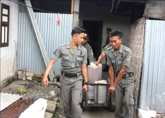 Pabrik Arak di Tegalagung Tuban Digerebek