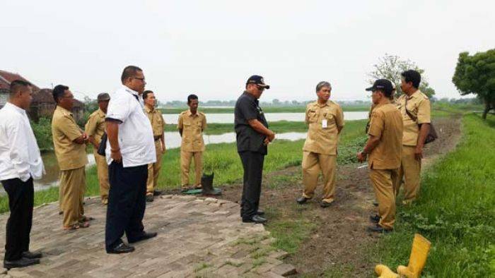 Pj Bupati Gresik Blusukan Antisipasi Banjir Kali Lamong 