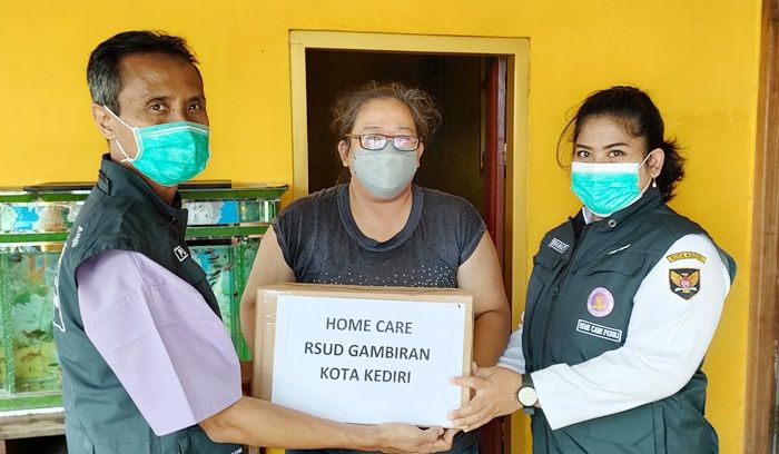 Tim Home Care RSUD Gambiran Kota Kediri Datangi Rumah Anak Penderita Kanker Tulang Kaki