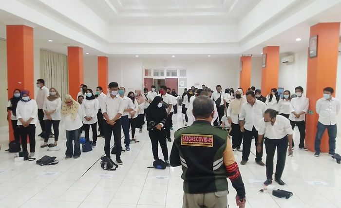 ​Bawaslu Surabaya Gelar Pelantikan dan Bimtek 5.184 Pengawas TPS