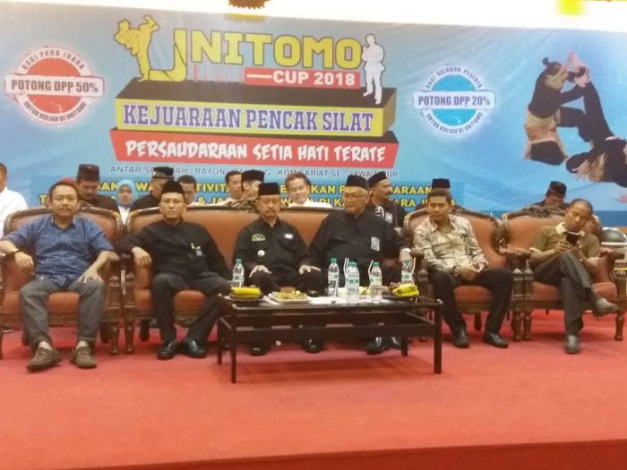 Direktur HARIAN BANGSA Hadiri Pembukaan Kejuaraan Pencak Silat PSHT Unitomo Cup