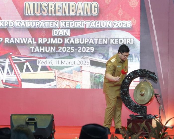 Buka Musrenbang RKPD 2026, Bupati Kediri Berharap Arah Pembangunan Berdampak Nyata ke Masyarakat