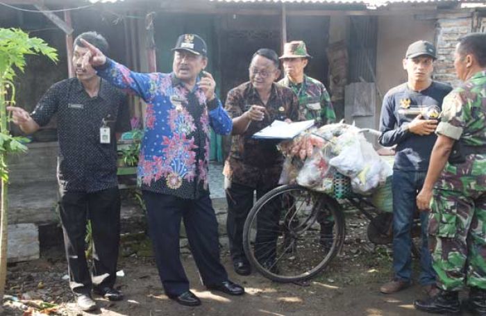 Pasca Ambruk, Bupati Madiun Kunjungi Pasar Nglames, Janji segera Perbaiki