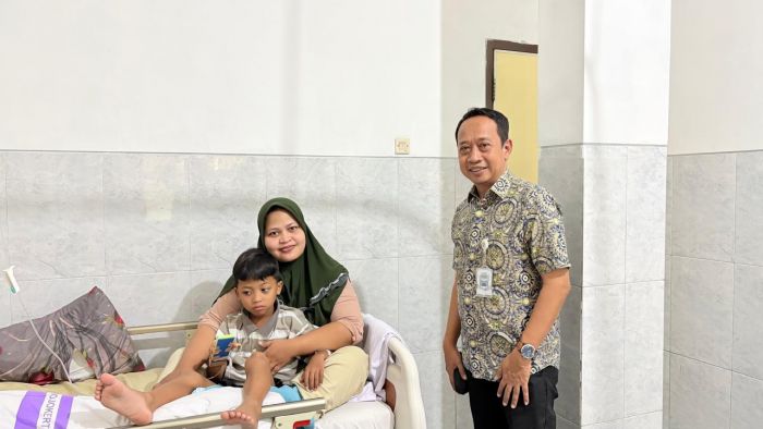 Anak Dirawat di ICU, Warga Mojokerto ini Akui Program JKN Sangat Membantu saat Kondisi Darurat